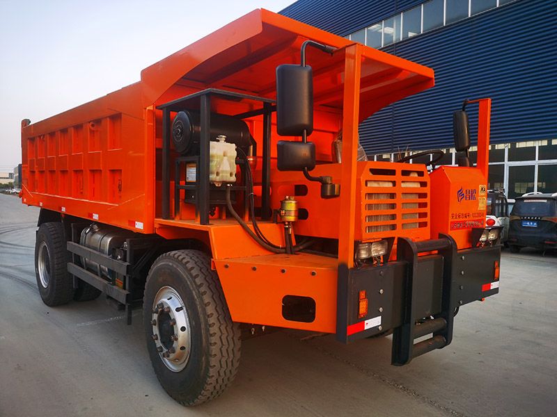 25噸礦用運(yùn)輸車(chē)